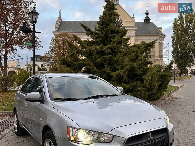 Mitsubishi Lancer