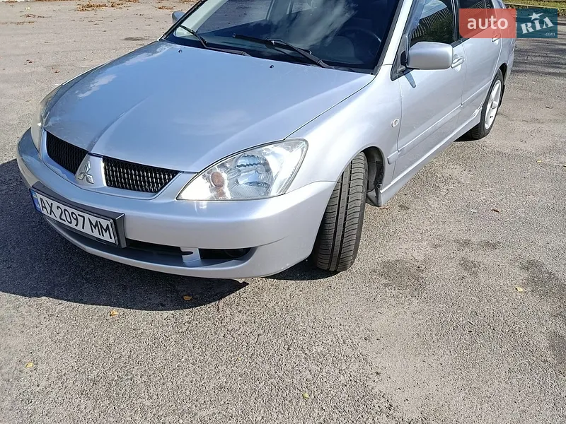 Mitsubishi Lancer