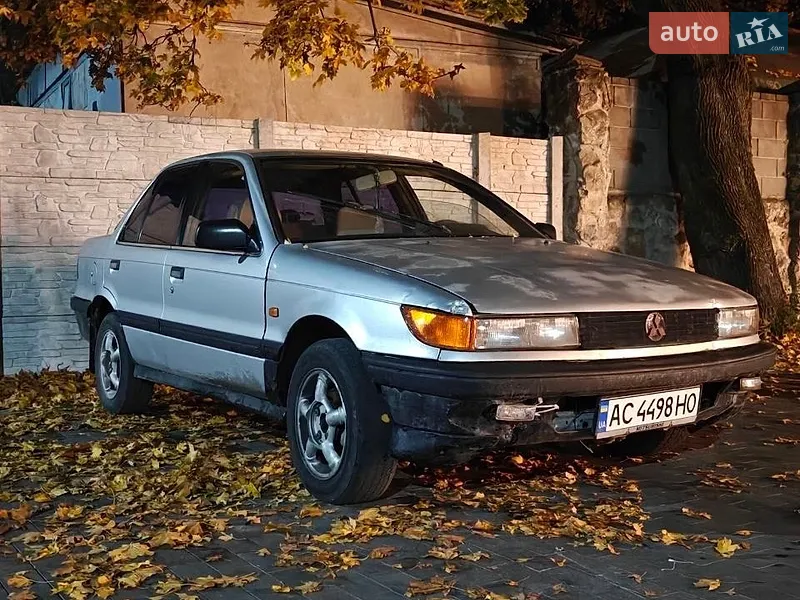 Mitsubishi Lancer 1990