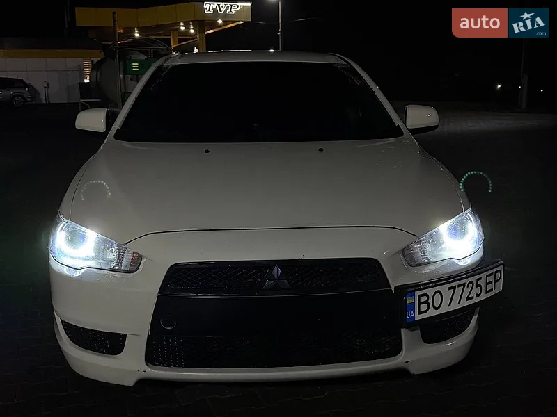 Mitsubishi Lancer