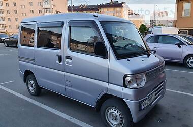 Минивэн Mitsubishi Minicab 2012 в 