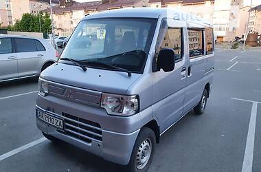 Mitsubishi Minicab 2012 Mitsubishi Minicab 2012