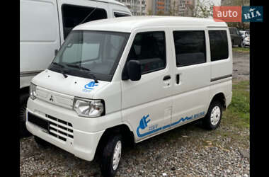 Мінівен Mitsubishi Minicab 2014 в Києві