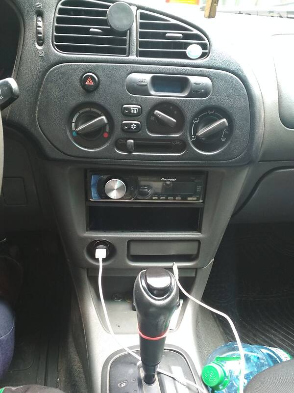 Седан Mitsubishi Mirage 2001 в Одессе