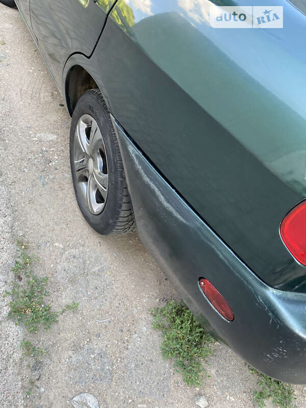 Седан Mitsubishi Mirage 2001 в Одессе