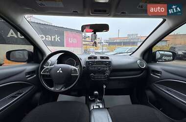 Хэтчбек Mitsubishi Mirage 2014 в Запорожье