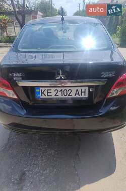 Седан Mitsubishi Mirage 2020 в 