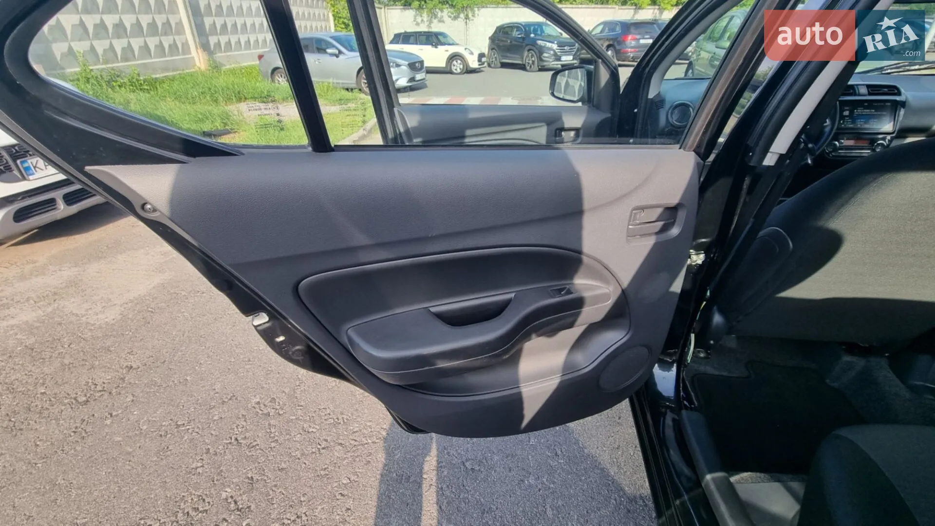 2020 Mitsubishi Mirage - мініатюра 10