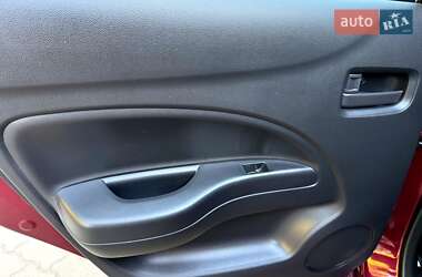 Хэтчбек Mitsubishi Mirage 2018 в 