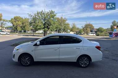 Седан Mitsubishi Mirage 2017 в 