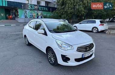 Седан Mitsubishi Mirage 2017 в 