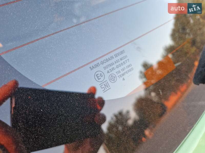 Хетчбек Mitsubishi Mirage 2014 в Кропивницькому