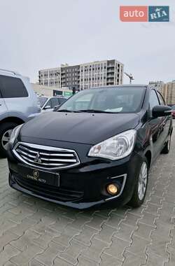 Mitsubishi Mirage 2015