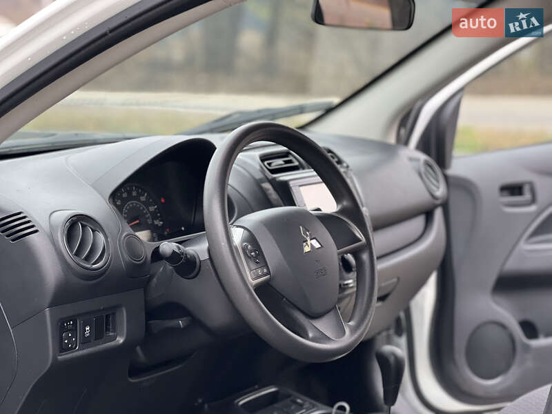 Хэтчбек Mitsubishi Mirage 2018 в Виннице