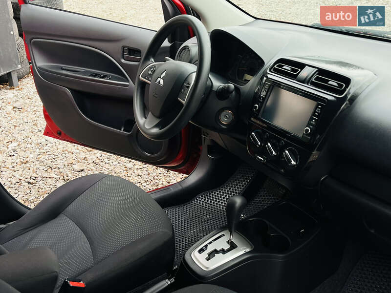 Седан Mitsubishi Mirage 2019 в Харкові