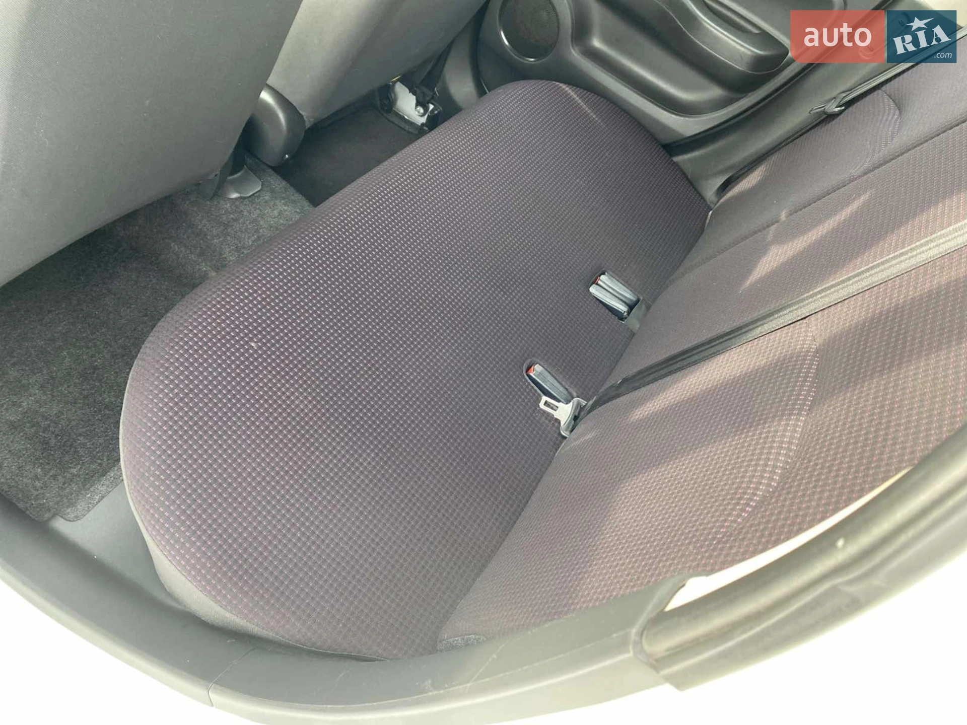 2013 Mitsubishi Mirage - мініатюра 19