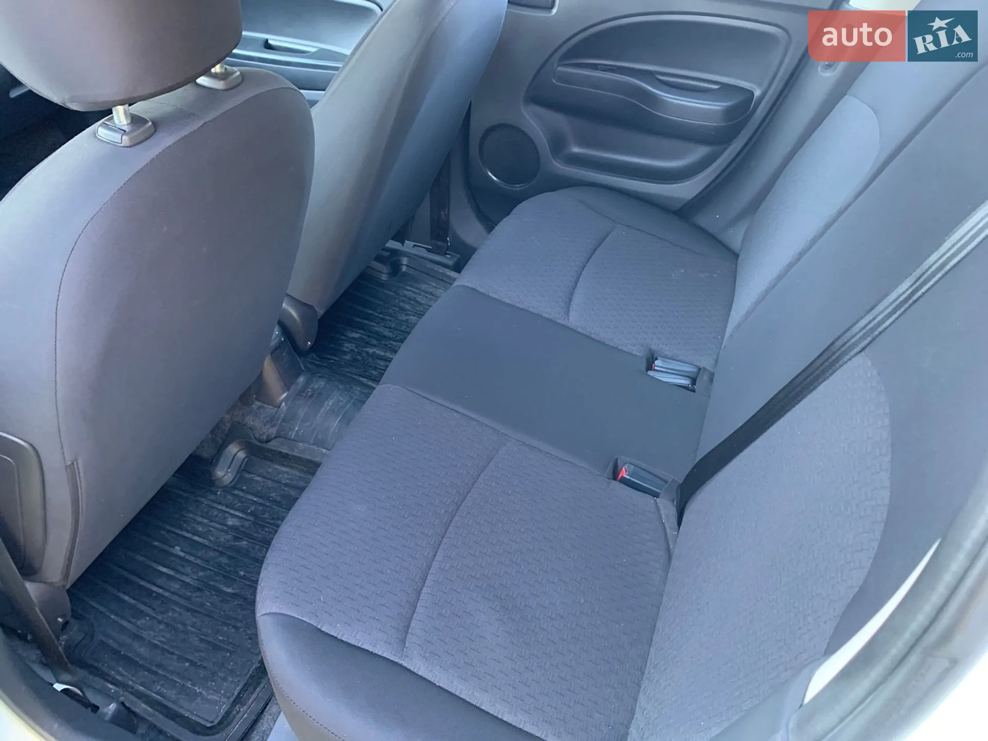 2019 Mitsubishi Mirage - мініатюра 9