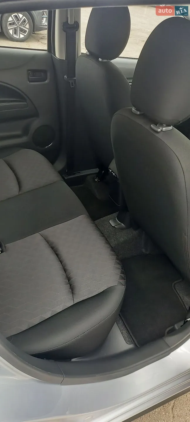 2021 Mitsubishi Mirage - мініатюра 16