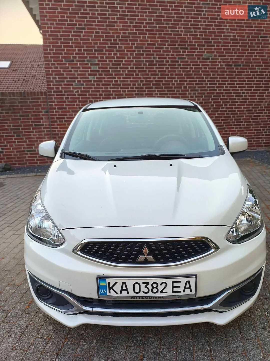 2017 Mitsubishi Mirage - мініатюра 12