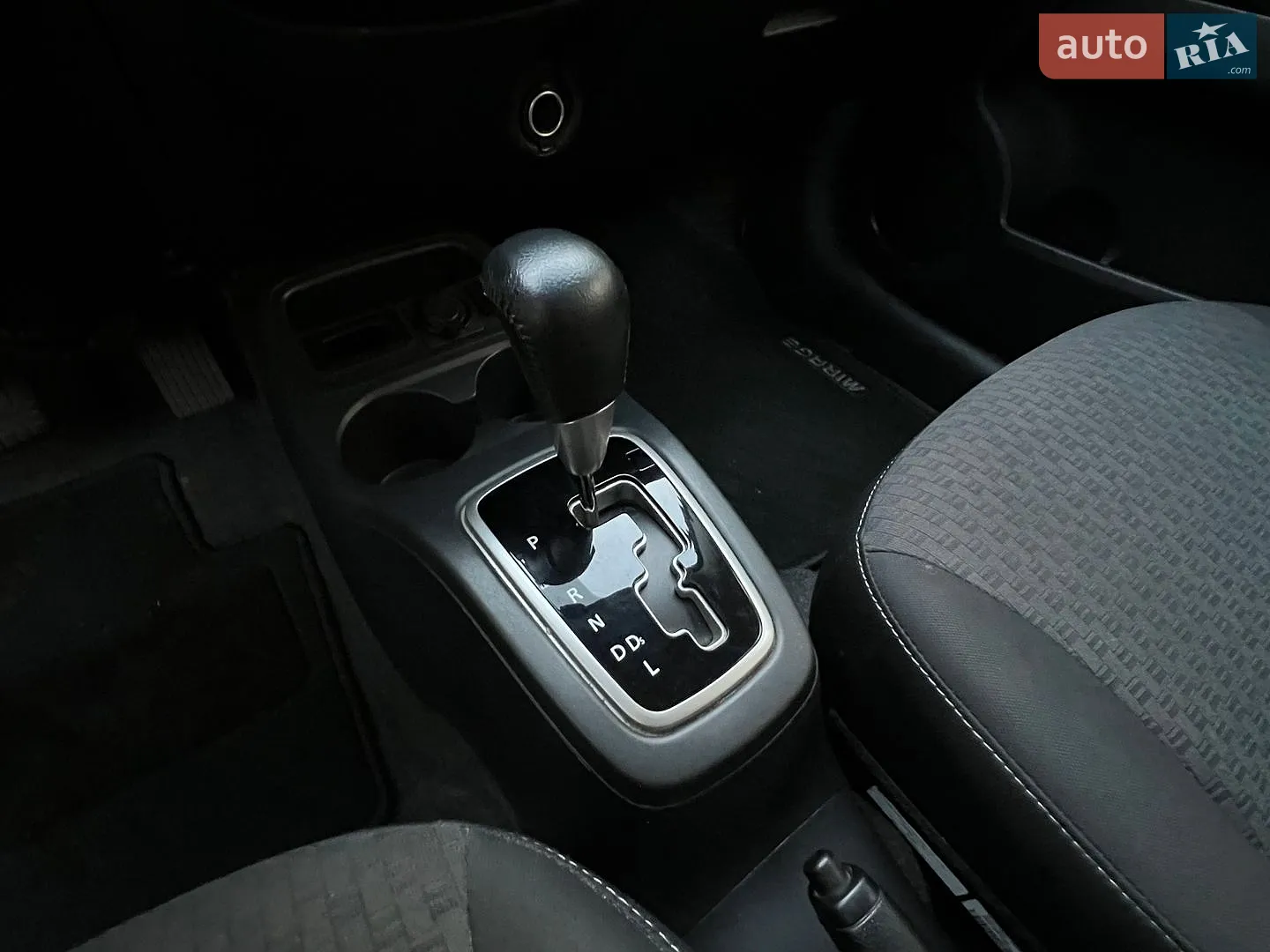 2018 Mitsubishi Mirage - мініатюра 13