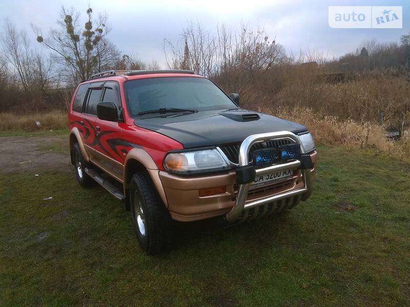Позашляховик / Кросовер Mitsubishi Montero 1997 в 