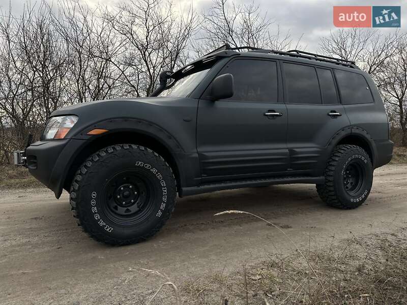 Внедорожник / Кроссовер Mitsubishi Montero 2000 в Костополе