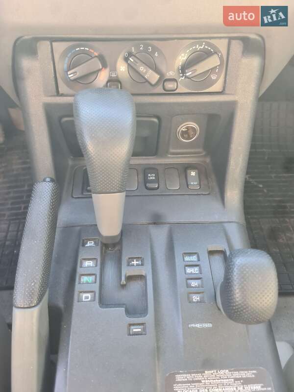Позашляховик / Кросовер Mitsubishi Montero 2001 в Южноукраїнську фото 4 Позашляховик / Кросовер Mitsubishi Montero 2001 в Южноукраїнську