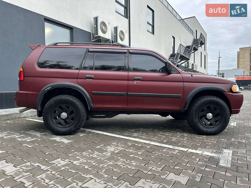 Внедорожник / Кроссовер Mitsubishi Montero 2003 в Хмельницком