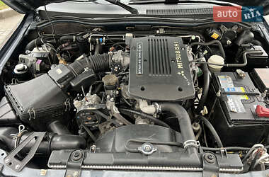 Внедорожник / Кроссовер Mitsubishi Nativa 2007 в 