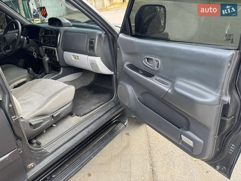 Внедорожник / Кроссовер Mitsubishi Nativa 2007 в Запорожье