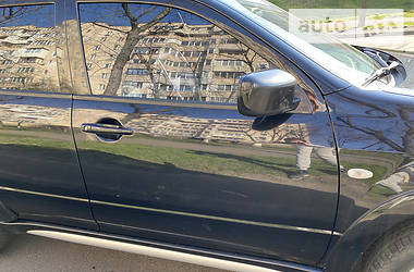 Позашляховик / Кросовер Mitsubishi Outlander Sport 2009 в 
