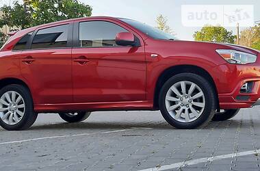 Внедорожник / Кроссовер Mitsubishi Outlander Sport 2011 в Одессе