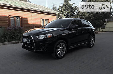 Внедорожник / Кроссовер Mitsubishi Outlander Sport 2015 в Надворной