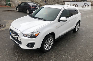 Mitsubishi Outlander Sport 2015