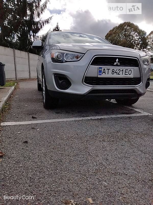 Внедорожник / Кроссовер Mitsubishi Outlander Sport 2014 в Ивано-Франковске