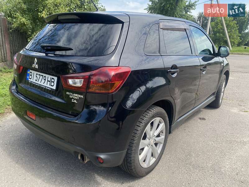 Позашляховик / Кросовер Mitsubishi Outlander Sport 2015 в Кременчуці