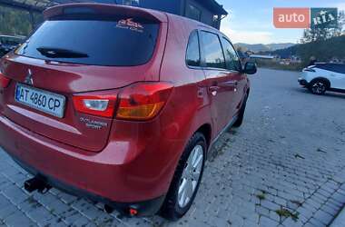 Внедорожник / Кроссовер Mitsubishi Outlander Sport 2015 в 