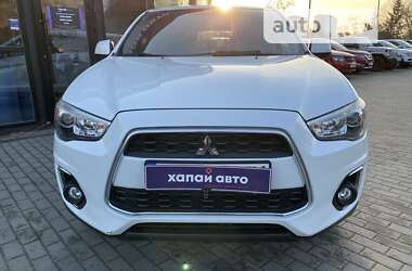 Внедорожник / Кроссовер Mitsubishi Outlander Sport 2014 в Львове