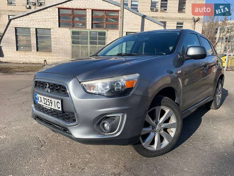 Mitsubishi Outlander Sport 2015