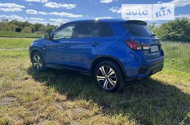 Внедорожник / Кроссовер Mitsubishi Outlander Sport 2019 в Хмельницком