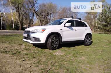 Mitsubishi Outlander Sport 2016