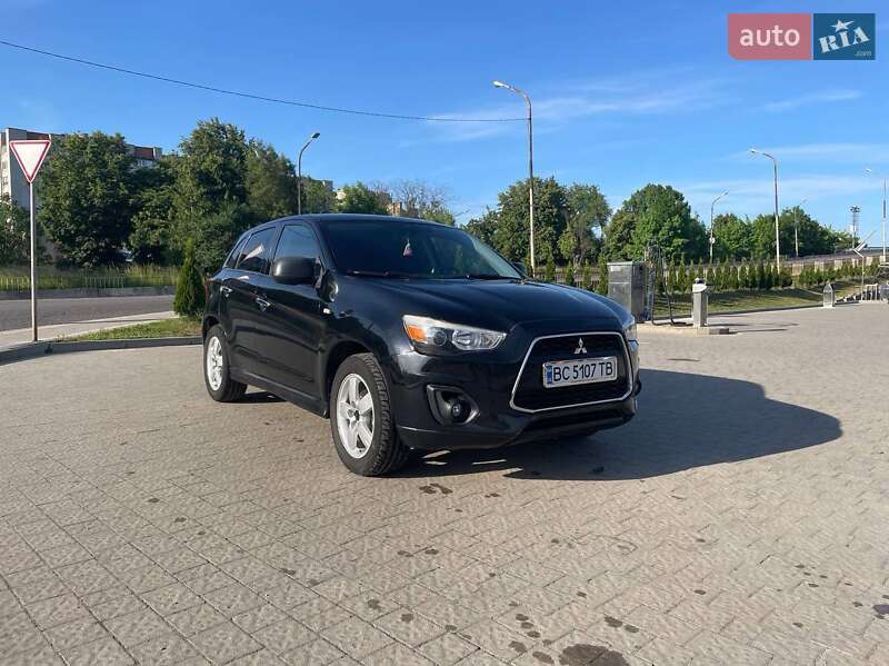Позашляховик / Кросовер Mitsubishi Outlander Sport 2013 в Дрогобичі