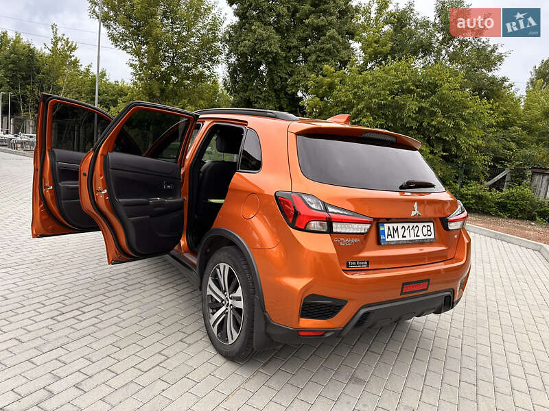 Позашляховик / Кросовер Mitsubishi Outlander Sport 2019 в Житомирі