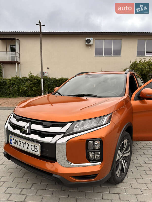 Позашляховик / Кросовер Mitsubishi Outlander Sport 2019 в Житомирі