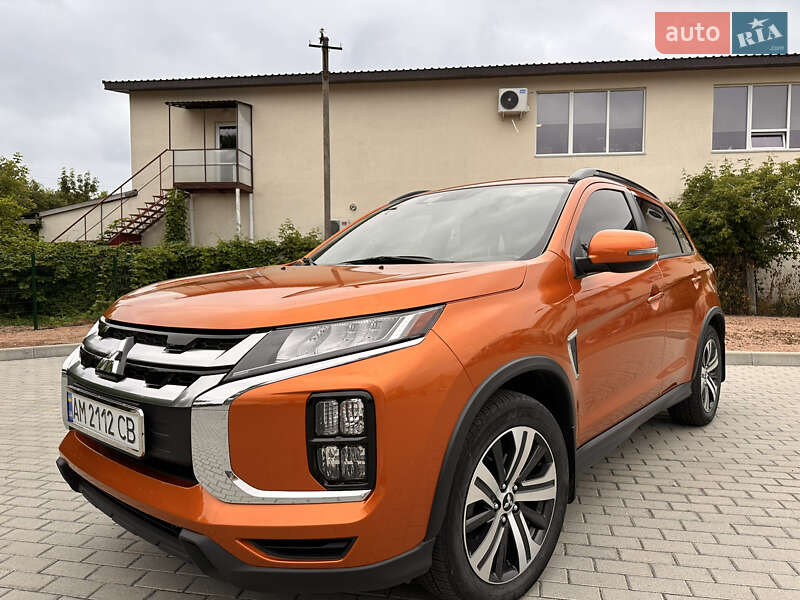 Позашляховик / Кросовер Mitsubishi Outlander Sport 2019 в Житомирі