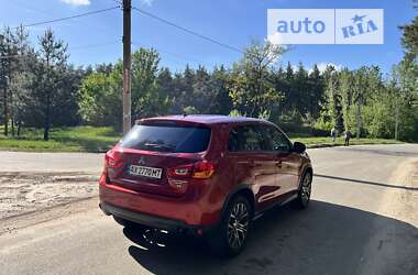 Позашляховик / Кросовер Mitsubishi Outlander Sport 2016 в Харкові