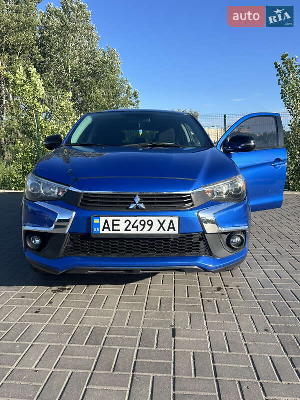 Внедорожник / Кроссовер Mitsubishi Outlander Sport 2018 в Днепре