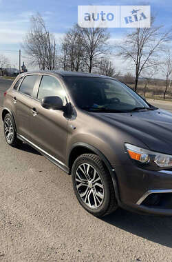 Mitsubishi Outlander Sport 2016