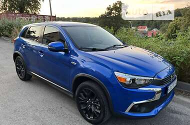 Внедорожник / Кроссовер Mitsubishi Outlander Sport 2018 в Киеве