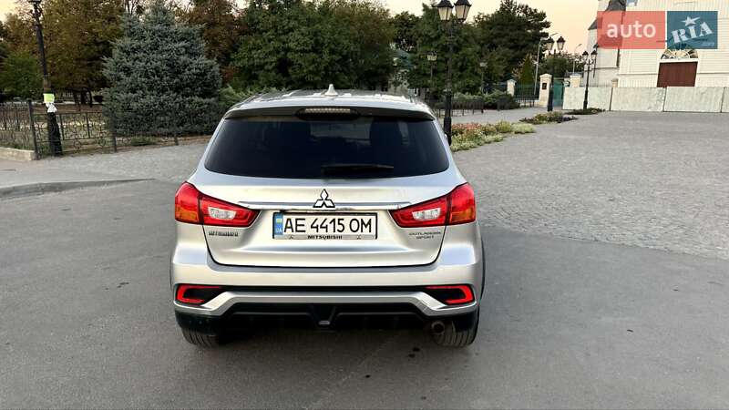Внедорожник / Кроссовер Mitsubishi Outlander Sport 2018 в Новомосковске фото 3 Внедорожник / Кроссовер Mitsubishi Outlander Sport 2018 в Новомосковске